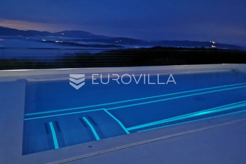 istra, vrh, villa s predivnim panoramskim pogledom - slika 35