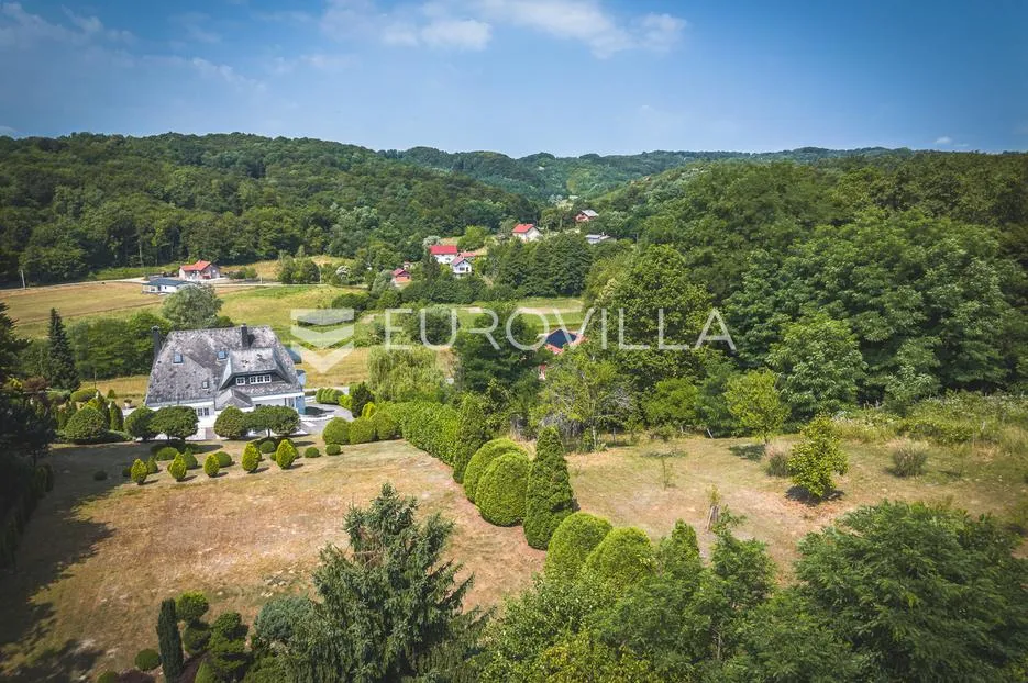 donja pušća, jedinstvena obiteljska villa, parcela 5000 m² - slika 45