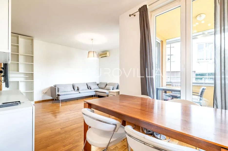 zagreb, remete, komforan trosoban stan s parkirnim mjestom, 79 m² - slika 2
