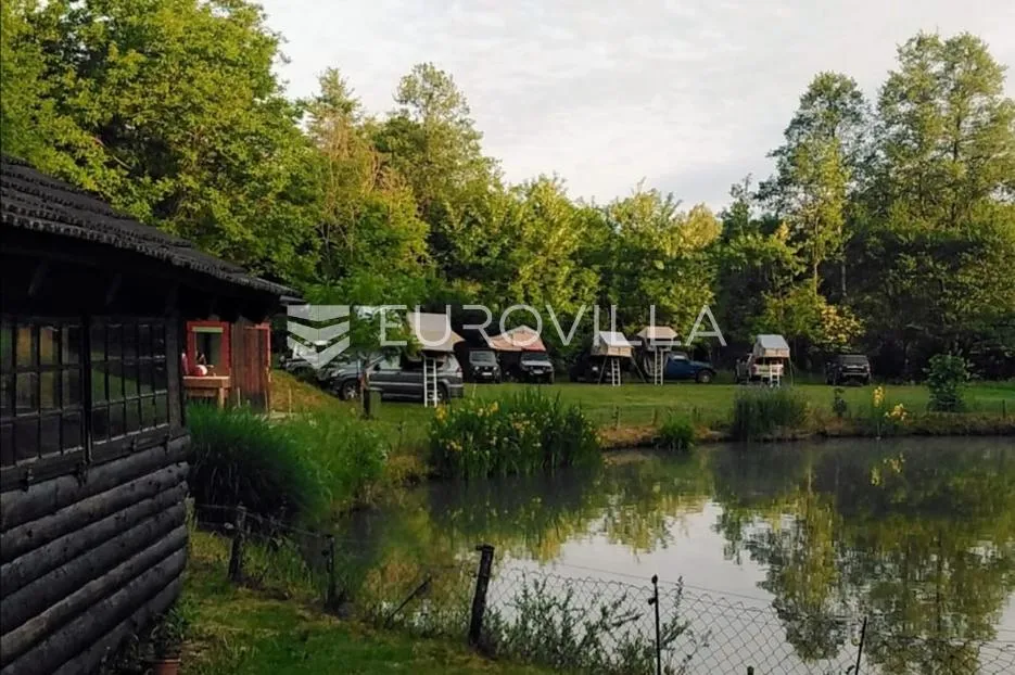 pakrac, kričke, čarobno kamp izletište da, bar 7942 m² - slika 12