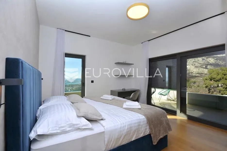 klis iznad split vila s bazenom, garažom, pomoćnom kućom s pogledom na more - slika 6