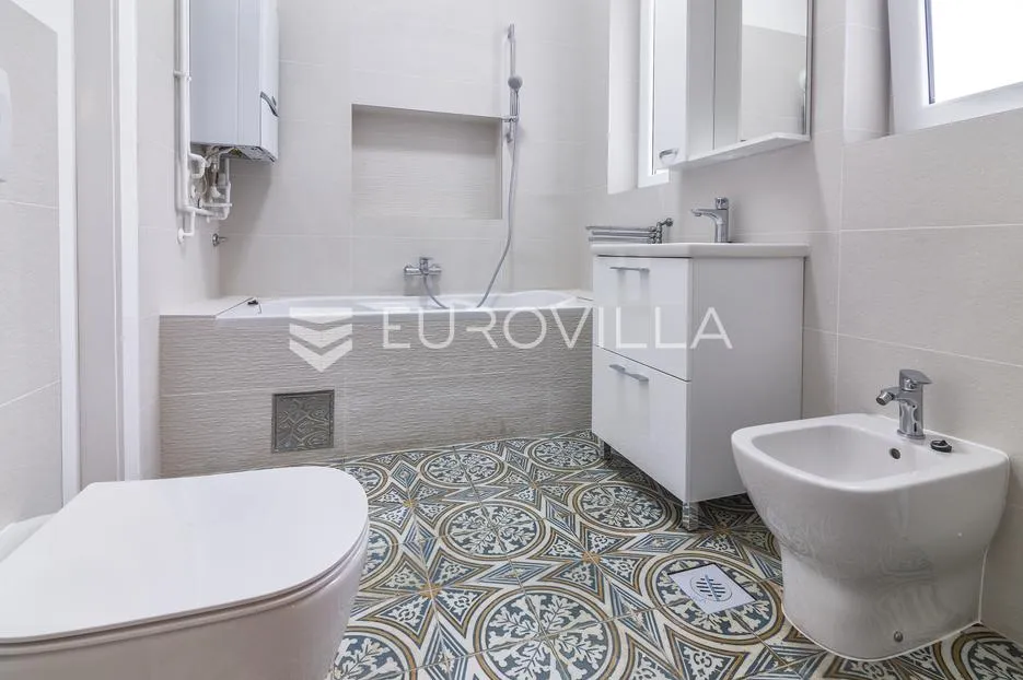 zagreb, ilica, odlično uređen poslovni prostor 130 m², strogi centra - slika 12