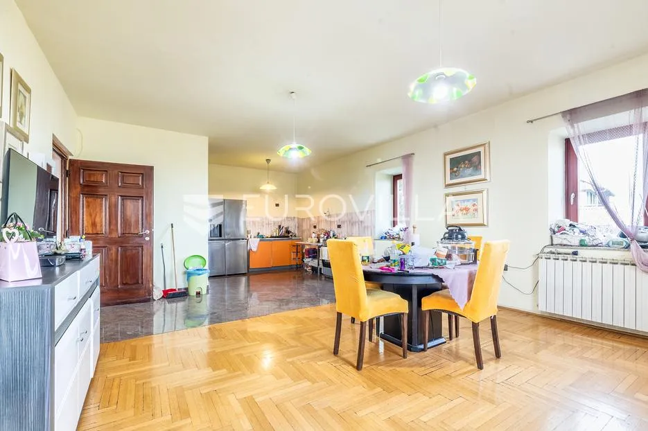 samobor, obiteljska kuća 553 m² na građevinskoj parceli 6985 m² s pogledom na grad - slika 4