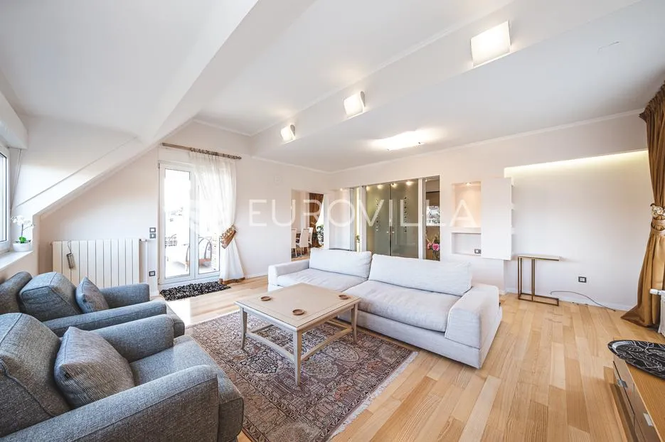 zagreb, zelenjak, prekrasan četverosoban dvoetažni stan, 120 m² - slika 4