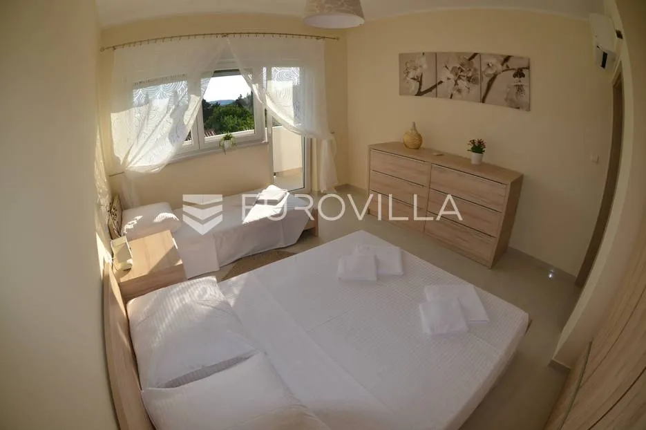 medulin, samostojeća kuća s tri apartmana nkp 240 m2 i pogledom more - slika 26