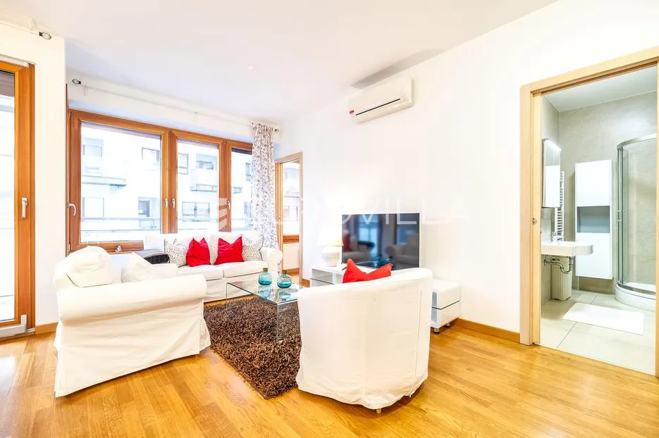 Zagreb, Donji Grad, Banjavčićeva, prekrasan dvosoban stan 49 m²
