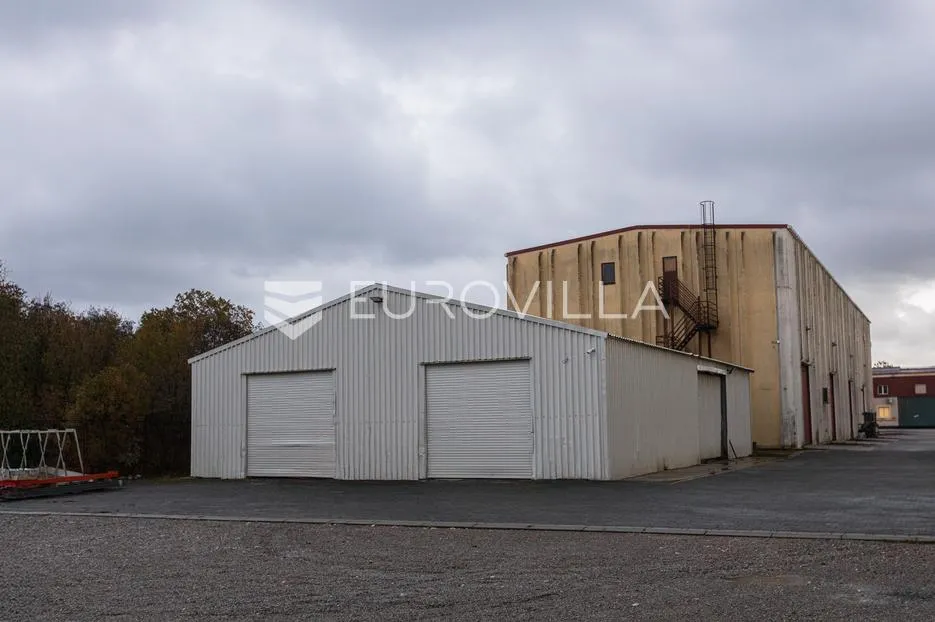 kukuljanovo, industrijski kompleks s dvije hale, zemljište 4,435 m² - slika 33