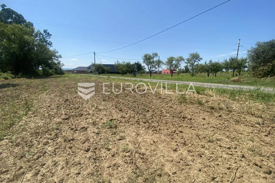 vranovci, građevinsko zemljište 884 m² - slika 2