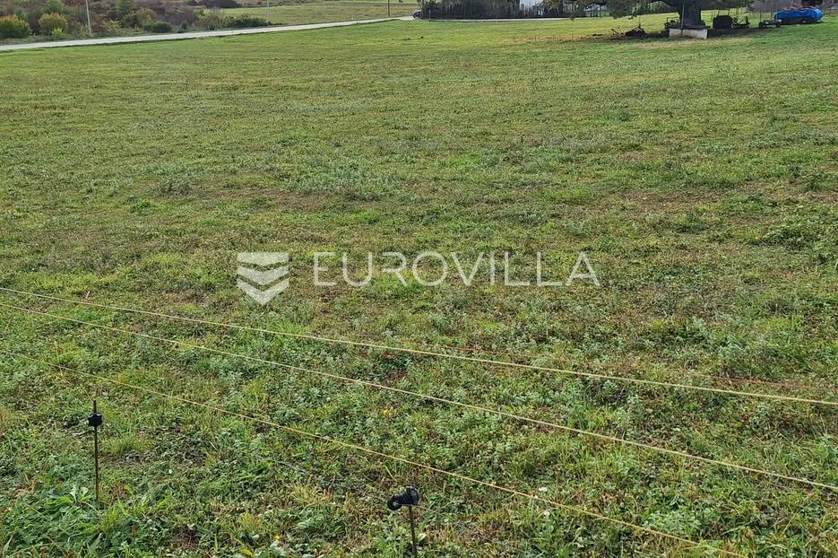 karlovac, tušiović, zemljište 7000 m², 200 m do rijeke radonje - slika 4