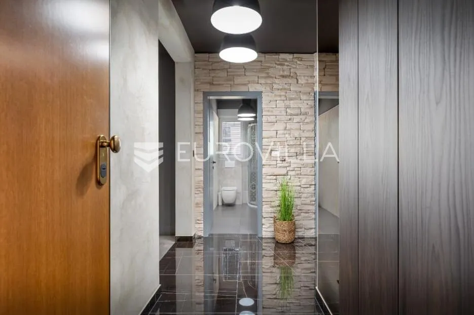 istra, pula, prekrasan dvosoban stan na odličnoj lokaciji, 65,33 m² - slika 13