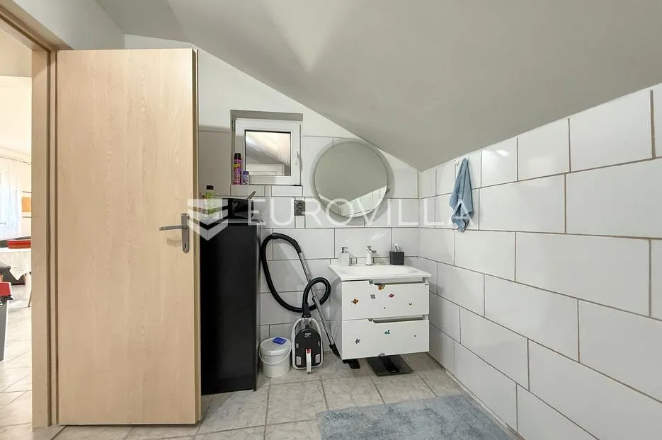 križ, konšćani, vikendica površine 65 m², na zemljištu od 2.357 m² - slika 7