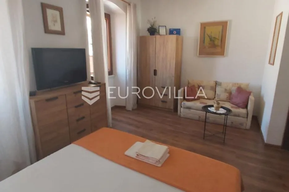 otok brač, kamena kuća s restoranom na vrhunskoj lokaciji - slika 26
