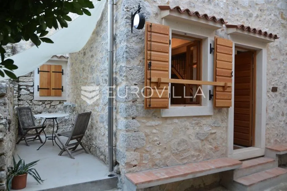 mali lošinj, susak, tradicionalna kamena kuća 50 m² - slika 2