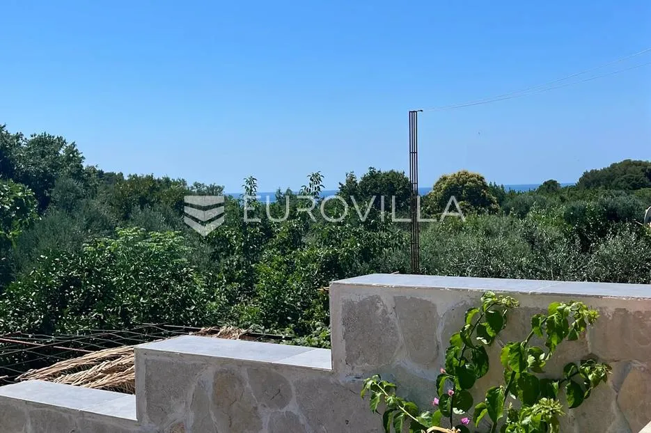 istra, premantura, kuća sa 6 apartmana, bazenom i saunom, pogled more - slika 6