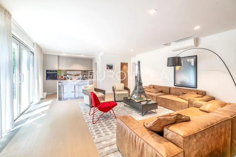 šalata, novogradnja, luksuzan četverosoban stan s vrtom, wellness, apartman - slika 17