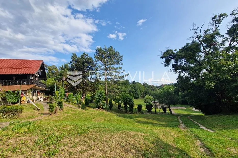 laduč, drvena kuća 183 m² na zemljištu 5.064 m² - slika 12