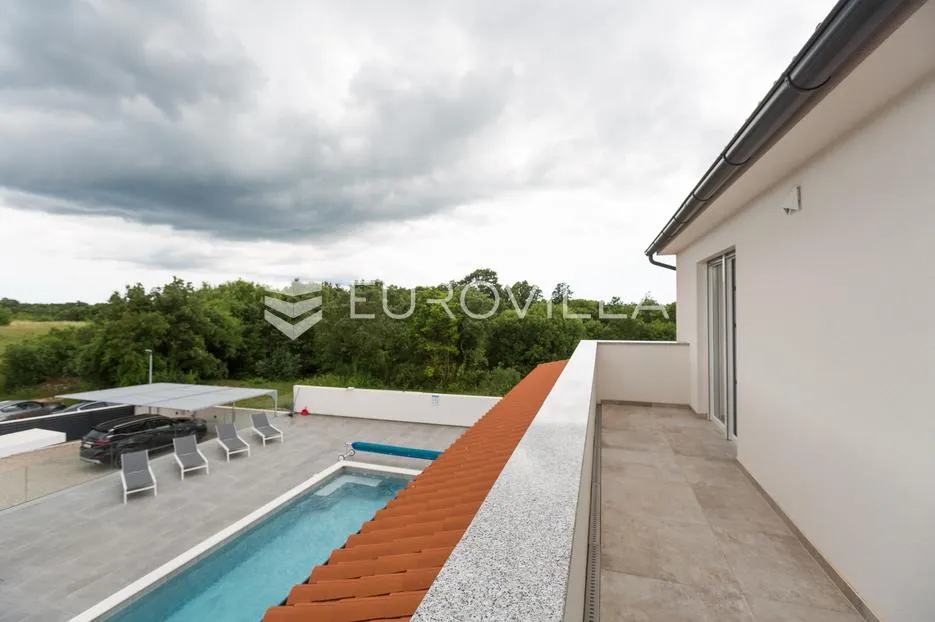 istra, svetvinčenat, moderna samostojeća kuća 155 m² s grijanim bazenom 32 m² - slika 28