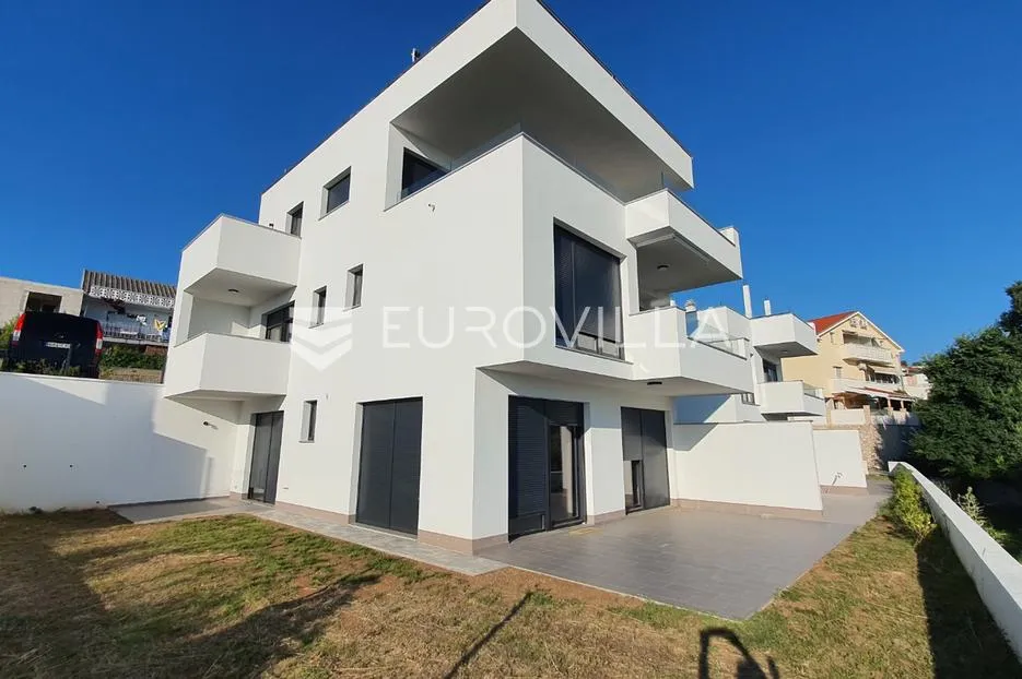 zadar, rtina, trosoban stan u novogradnji, 100 m od mora, pogled, bazen - slika 5