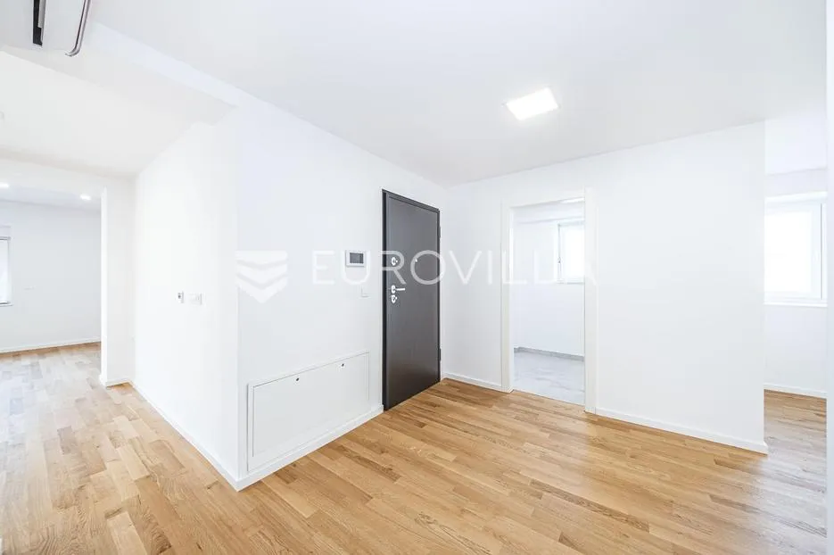 zaprešić, centar, četverosoban stan 160 m² s 4 parkirna mjesta, novogradnja - slika 10