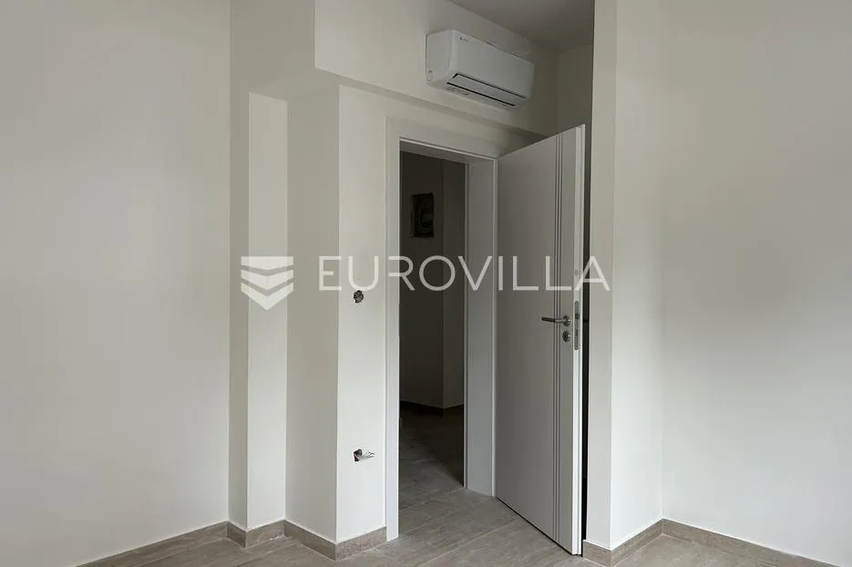 biograd na moru, dvosobni apartman u prizemlju površine 69,85 m² - slika 18