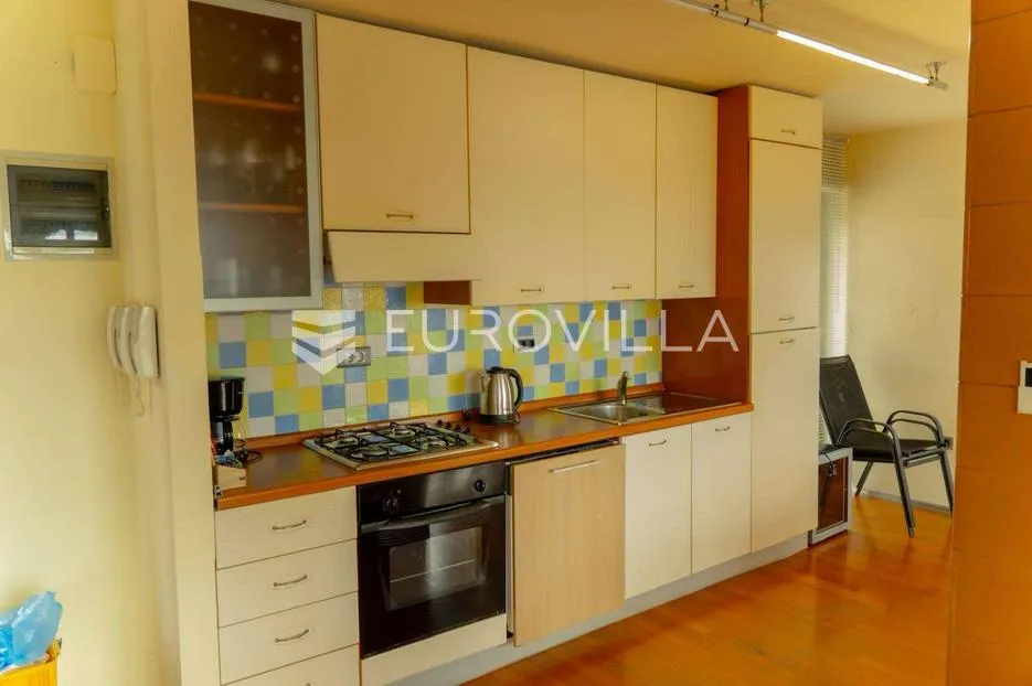 istra, pula, moderna luksuzna vila s bazenom, prvi red do mora - slika 8