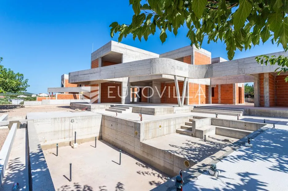 vodice, prekrasna i prostrana vila s bazenom, 730,25 m² - slika 8