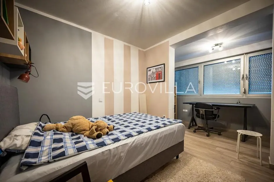 istra, medulin, višesoban penthouse s predivnom terasom i pogledom - slika 24