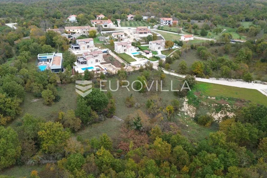 Svetvinčenat, Butkovići, građevinsko zemljište s pravomoćnom dozvolom - Butkovići, Svetvinčenat