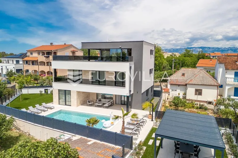zadar, privlaka, ekskluzivna moderna vila s bazenom i wellness zonom - slika 54