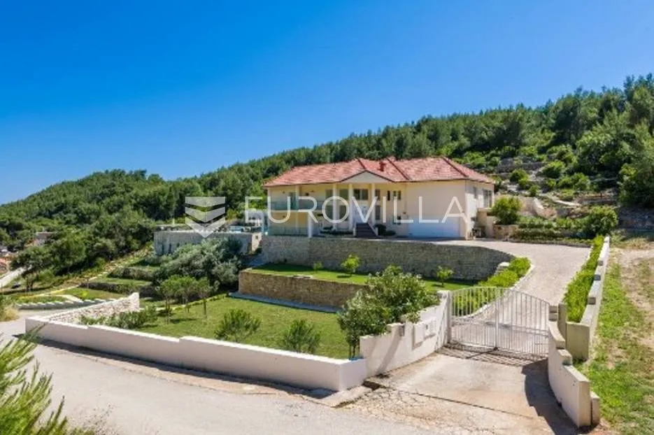korčula, atraktivna vila prvi red do mora - slika 51