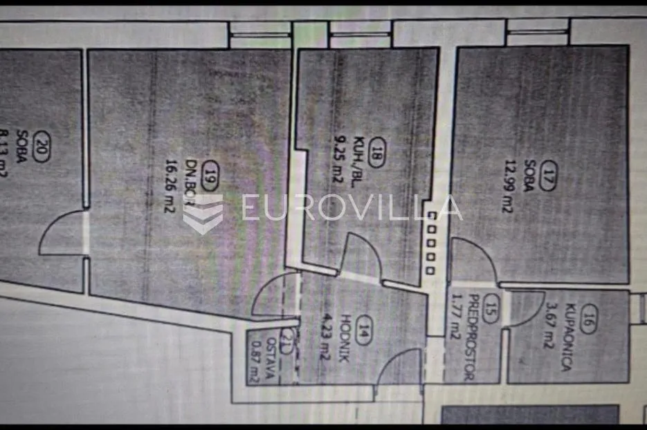 senj, dvosobni stan od 57 m² u strogom centru - slika 21