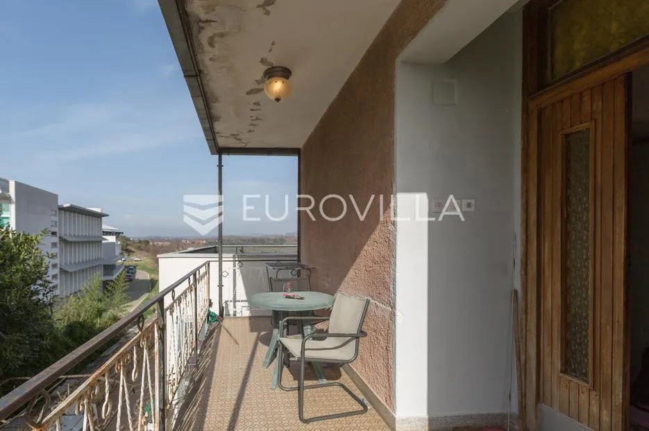 istra, buje, stambeno poslovna kuća 750m2 u centru grada - slika 26