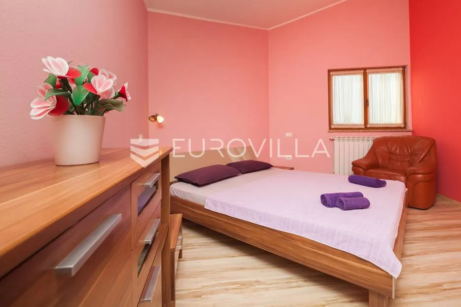 istra, banjole, prostrana stambeno poslovna kuća za odmor, 750 m², parcela 1370 m² - slika 38