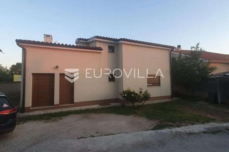Istra, Valbandon, elegantna kuća s bazenom i zajamčenom privatnošću - Valbandon, Fažana