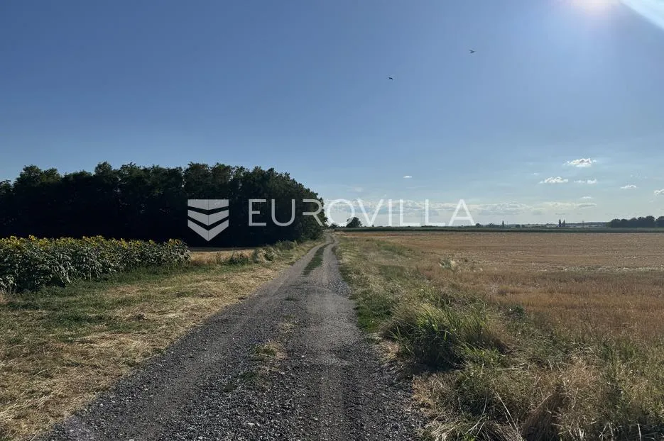 ivankovo, građevinsko zemljište 2.532 m² oranica 2.550 m² - slika 3