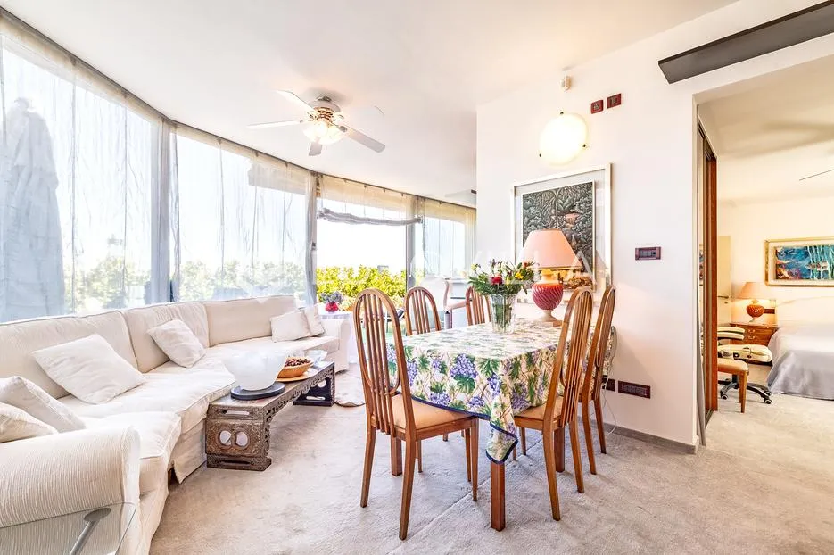 zagreb, cvjetni trg, luksuzan dvosoban penthouse 90 m² s terasom 50 m² - slika 3
