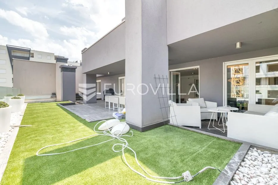 zagreb, črnomerec, luksuzan četverosoban penthouse 210 m², novogradnja - slika 10