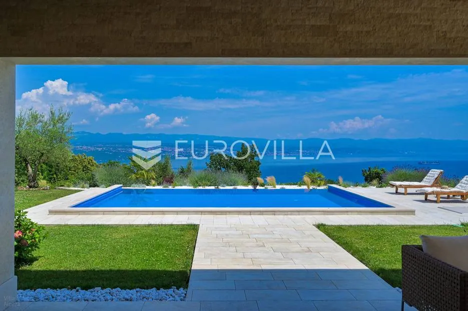 lovran, opatija, vila s bazenom, okućnicom, jedinstvena lokacija - slika 18