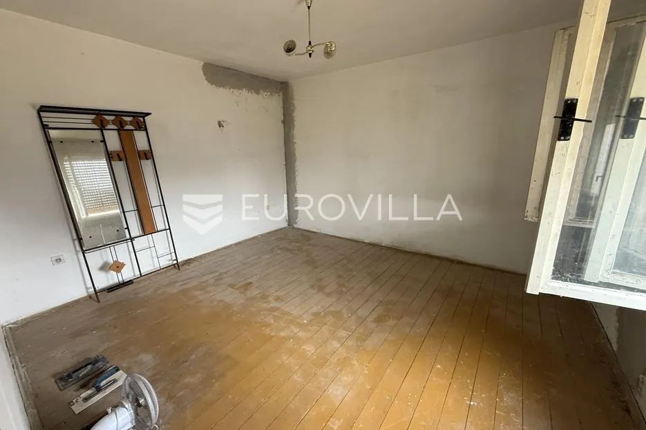 osijek, tenja, na prodaju katnica sa dvorišnim stanom na parceli od 517 m2 - slika 13