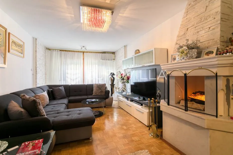Rudeš, peterosoban stan neto korisne površine od 136 m² - Zagreb