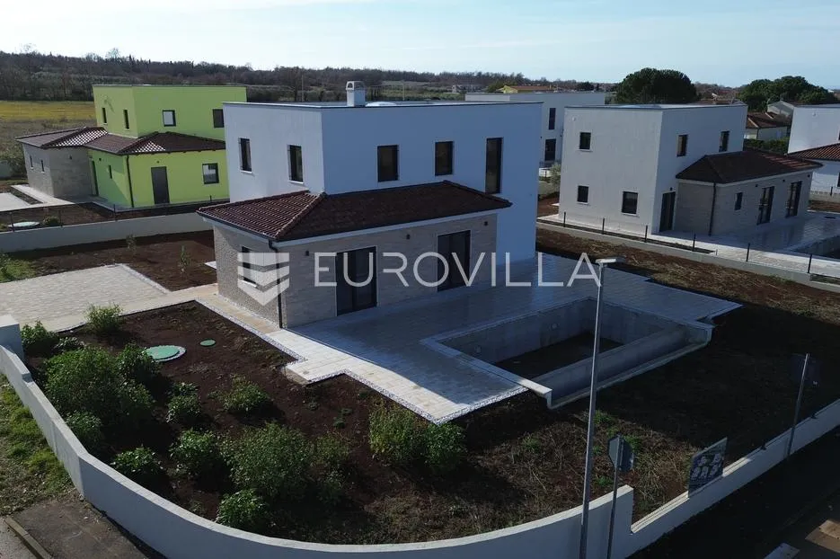 istra, poreč, prekrasna kuća s kamenim detaljima - slika 6