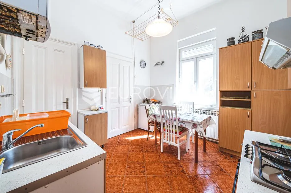 zagreb, kačićeva, odličan peterosoban stan 134,02 m², izvrsna lokacija - slika 17