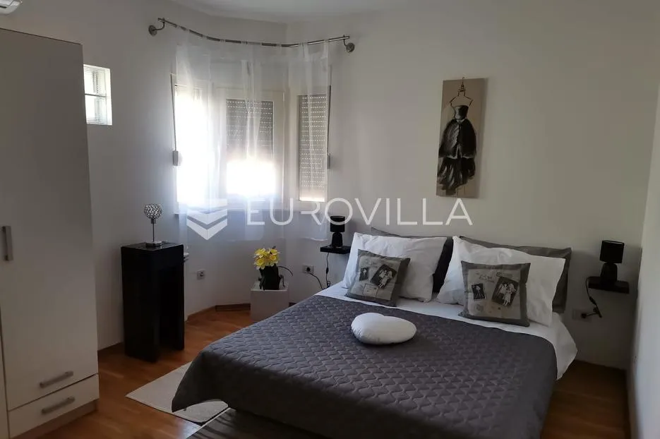 podstrana - prekrasna vila s unutarnjim bazenom i pogledom na more - slika 17