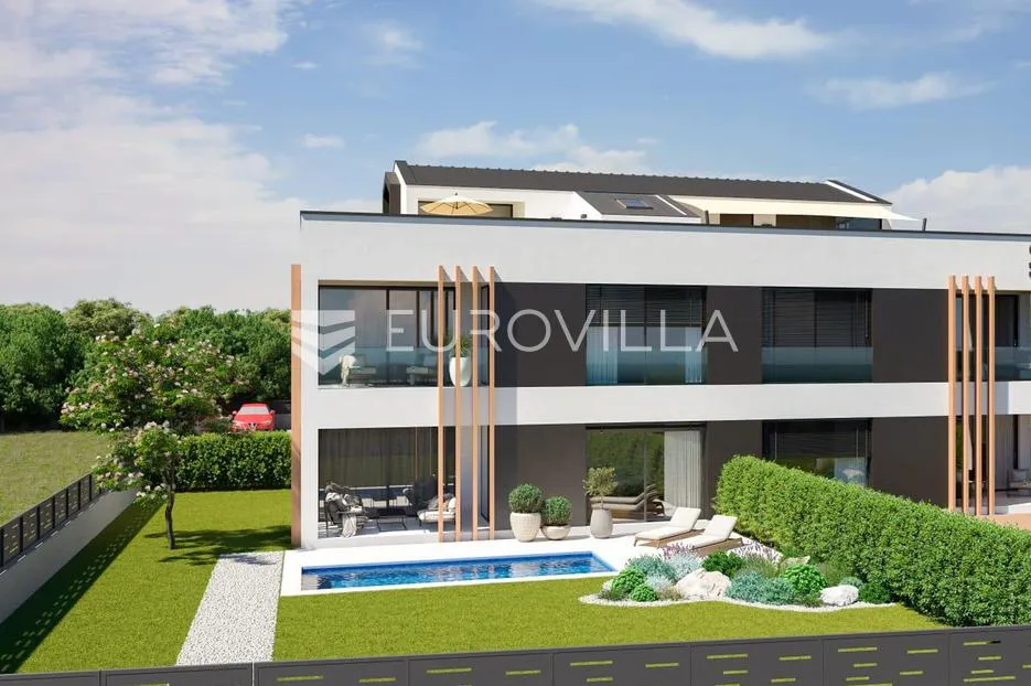 istra, rovinj, luksuzni stan 300 m od mora - slika 2