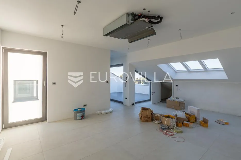 istra, poreč - penthouse sa pogledom na more - slika 14