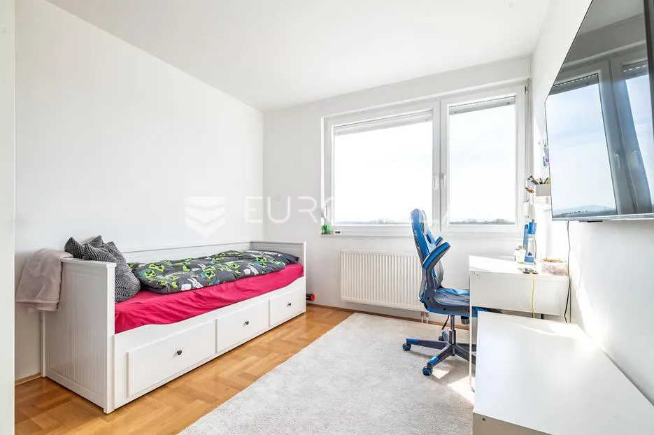 zagreb, veliko polje, prekrasan četverosoban penthouse 134 m² - slika 7
