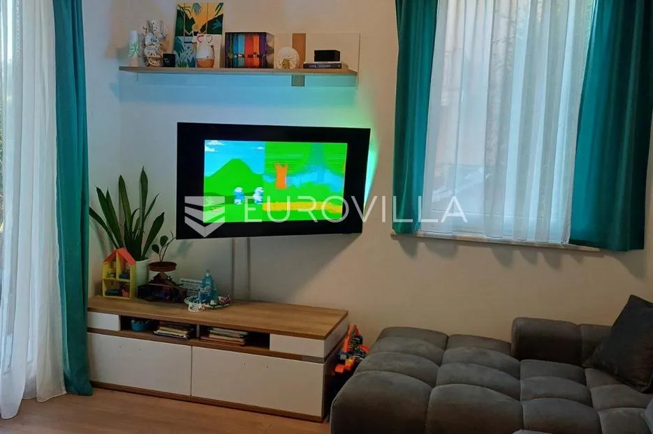 rijeka, srdoči trosoban stan 62 m² s velikom okućnicom - slika 4