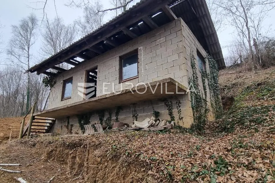ozalj, grdun, poljoprivredno zemljište 8429 m² s 2 objekta - slika 13