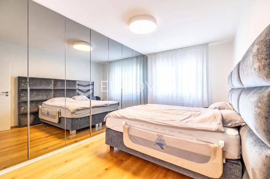 zagreb, trešnjevka, luksuzan trosoban stan, 108 m², dupla garaža - slika 8