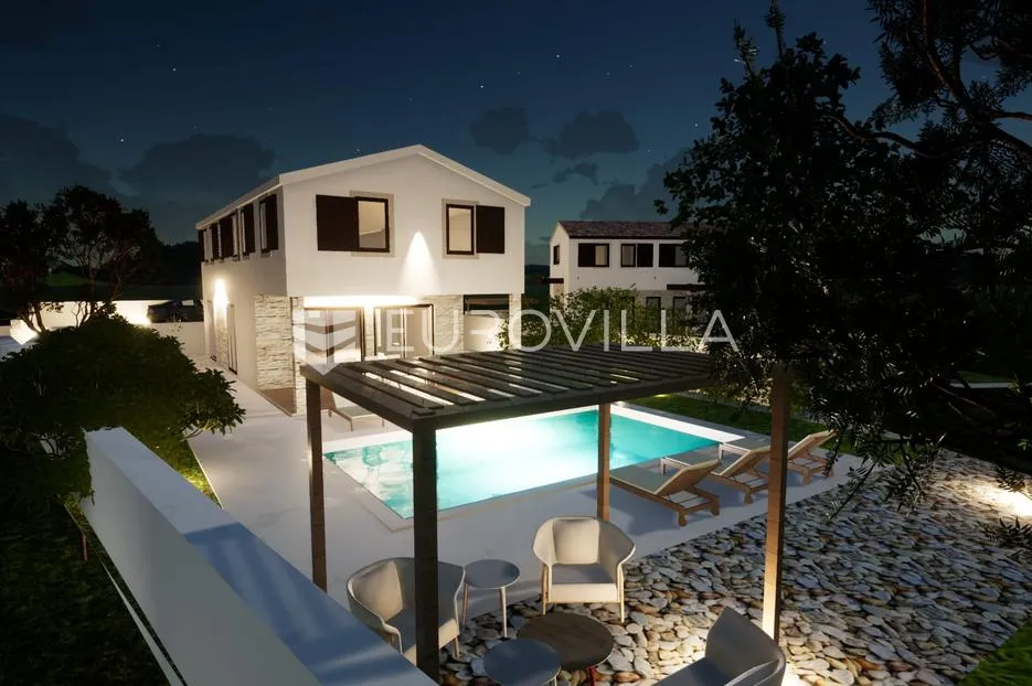 svetvinčenat, gilešići, vila s bazenom i okućnicom - slika 21